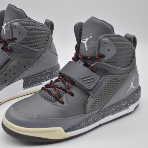 nike air jordan flight 97